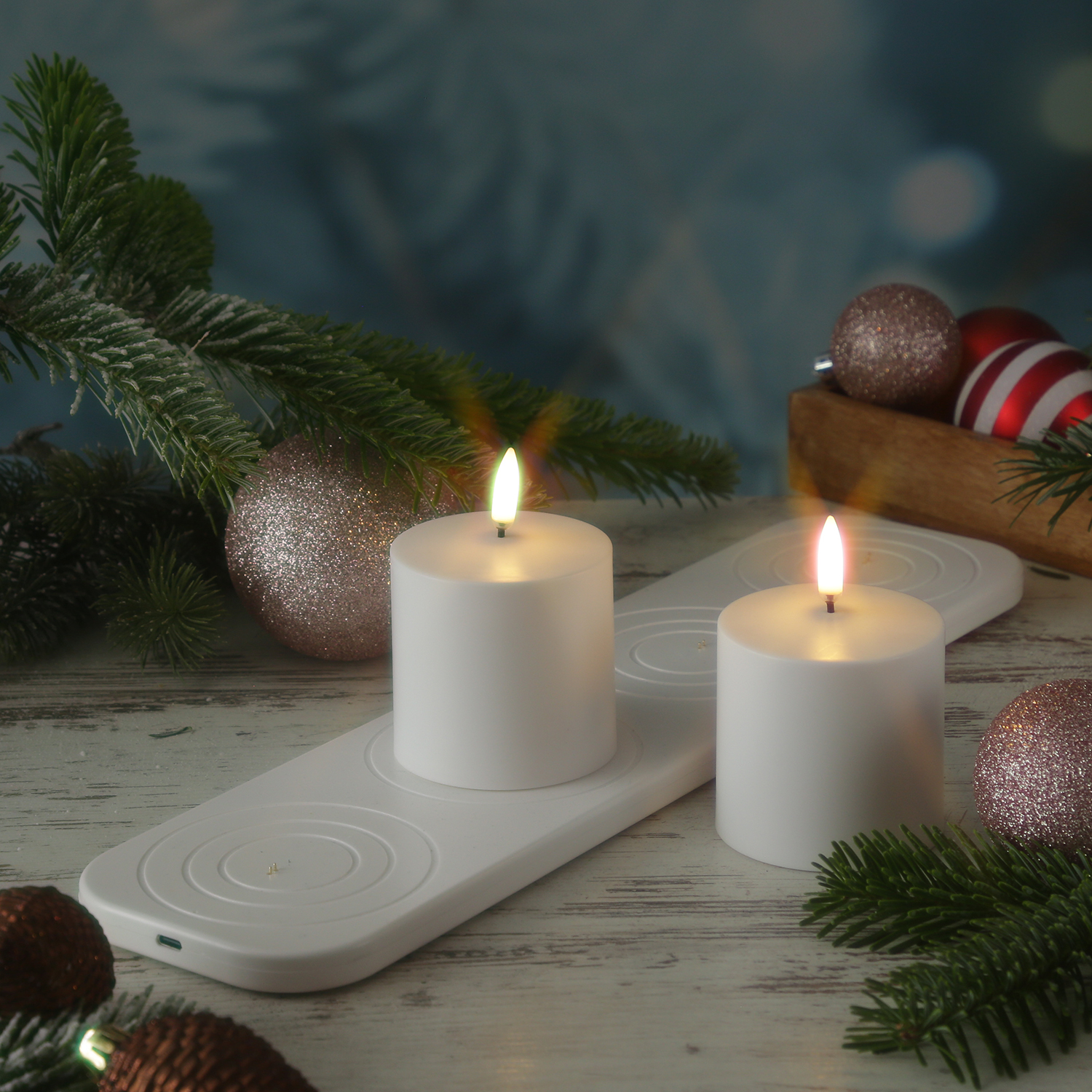 LED Kerzen - 2 wiederaufladbare LED Kerzen mit Ladestation - 6,8cm x 6,8cm - Timer - Innen/Außen