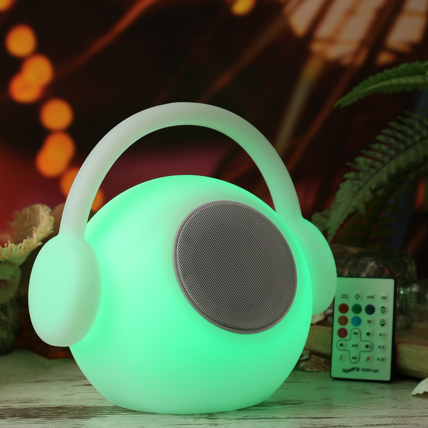 LED Tischleuchte mit Lautsprecher EVE - 15 farbwechselnde LED - H: 27cm - Fernbedienung - für Außen