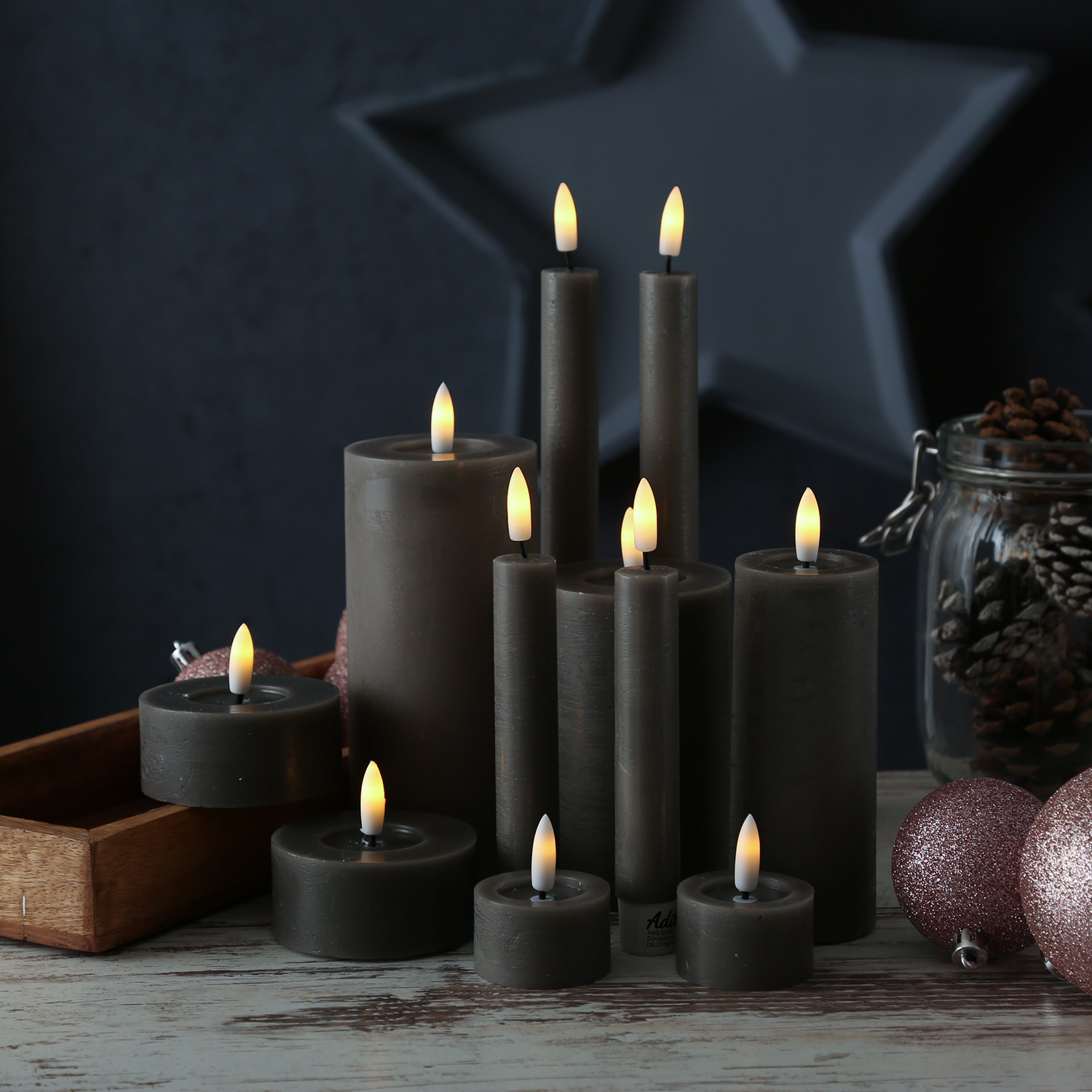 LED Stabkerzen LINA - Rustik-Optik - Echtwachs - 3D Flamme - H: 16cm - Timer - grau - 2er Set