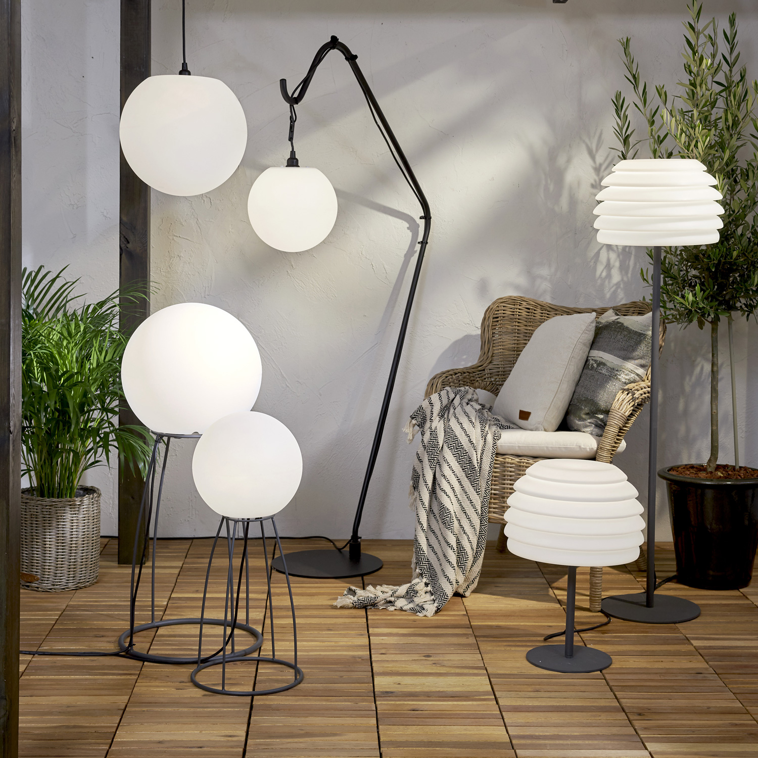 Beistelllampe/Gartenlampe "SIT" - outdoor IP65 - E27 Sockel - H: 95cm D: 40cm - max 25W