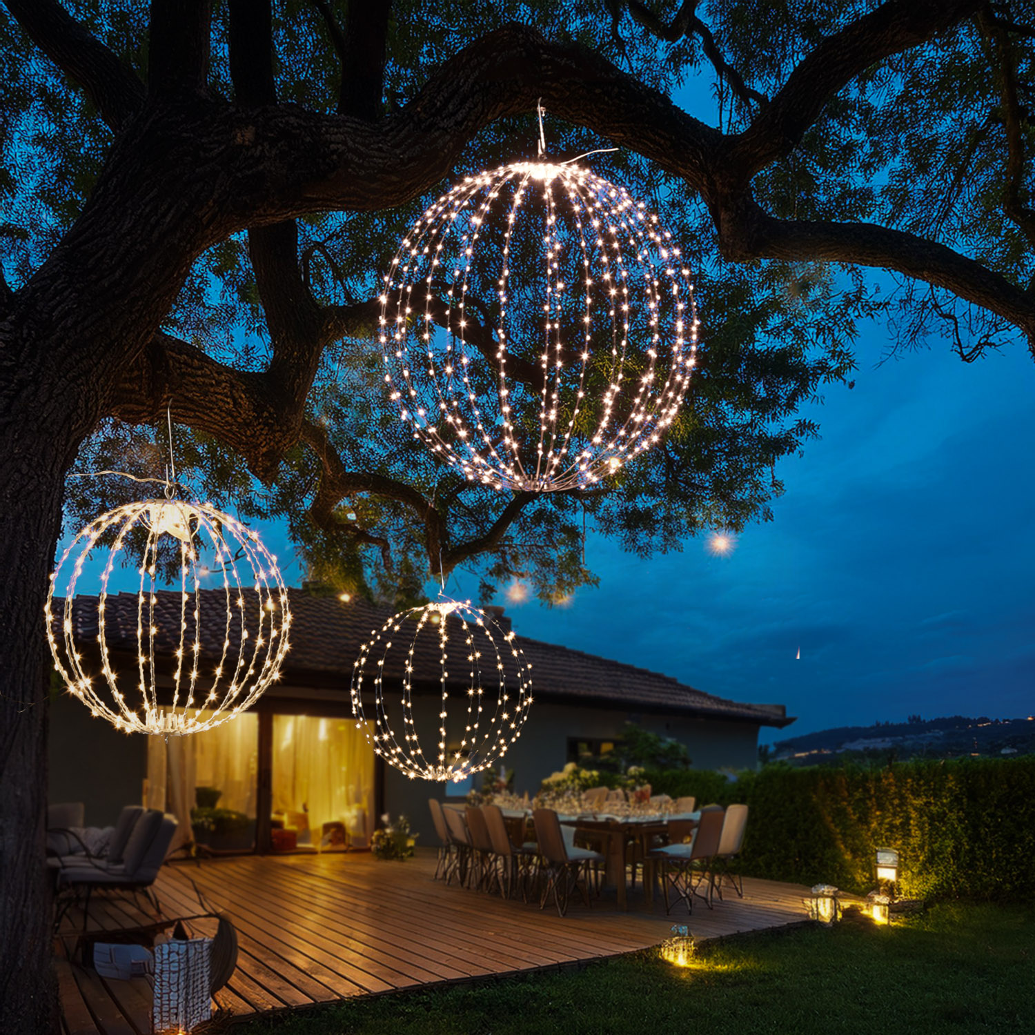 LED Drahtkugel - 3D Leuchtkugel - D: 58cm - 480 warmweiße LED - faltbar - 8 Modi/Timer - Innen/Außen