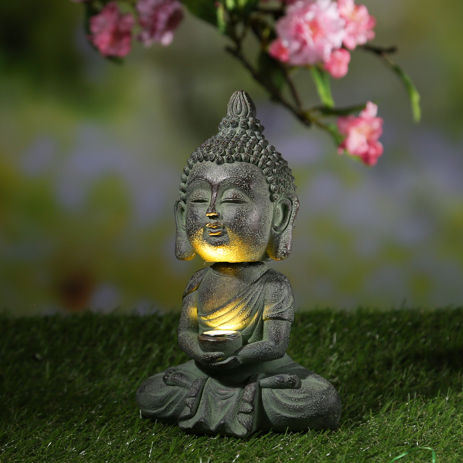 LED Solar Buddha - Gartenfigur - Polyresin - H- 19cm - Daemmerungssensor - hellgrau