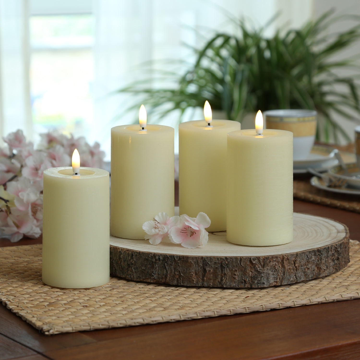 LED Kerzenset LINA - Rustik-Optik - Echtwachs - H: 11cm - D: 7cm - Timer - creme - 4er Set