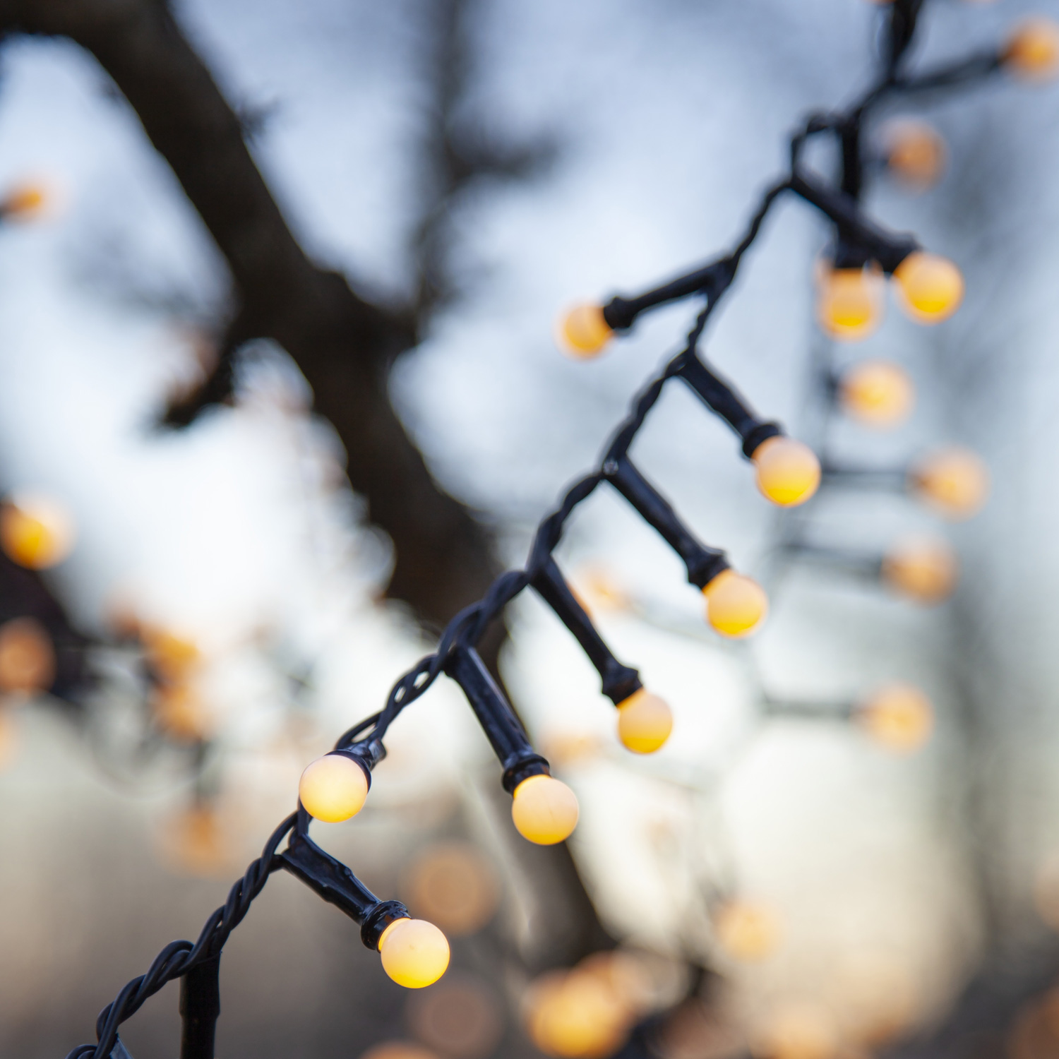 LED Lichterkette Berry Mini - 700 warmweiße opale LED - 14m - 8 Funktionen - Trafo - Timer - outdoor