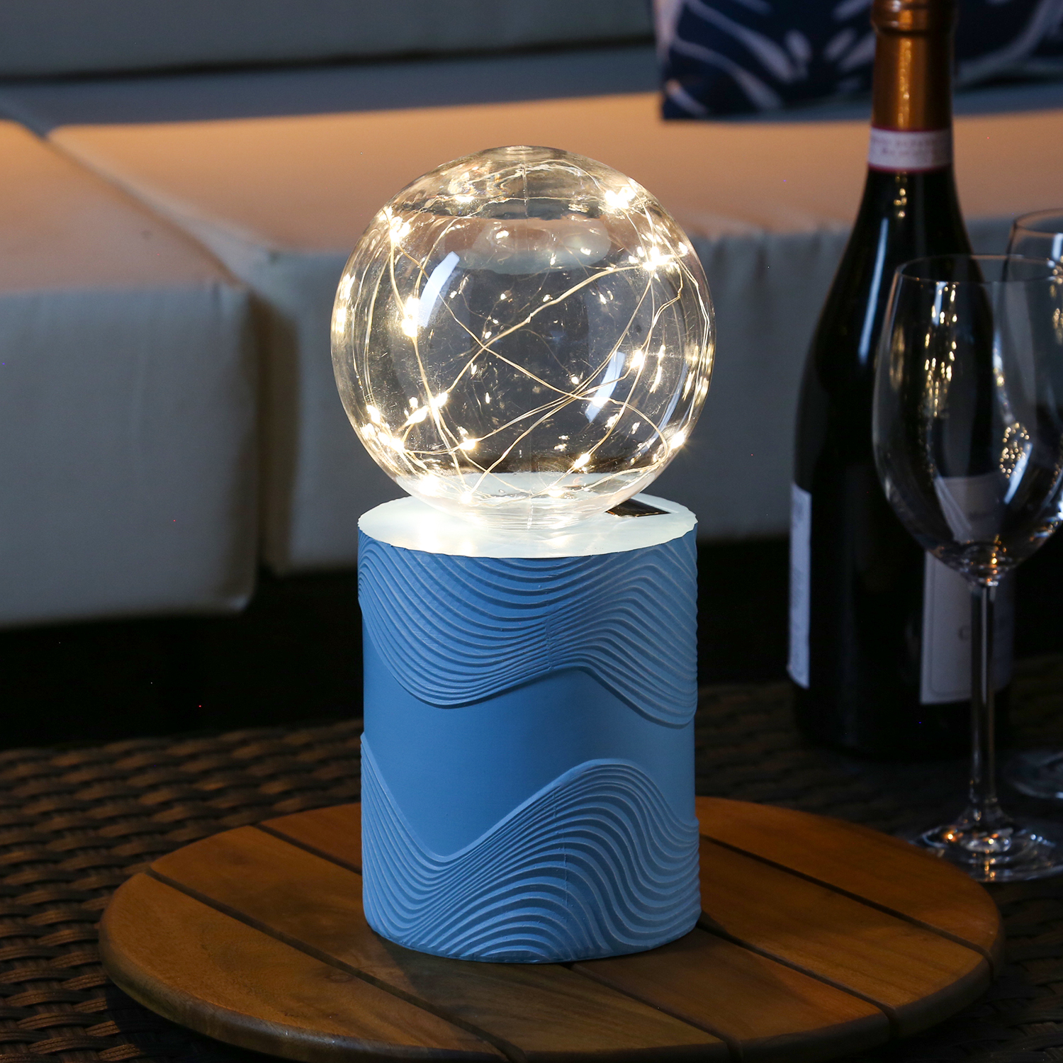 LED Solar Tischlampe GLOW - Kugelleuchte mit Sockel - warmweiße LED - H: 27cm - Lichtsensor - blau