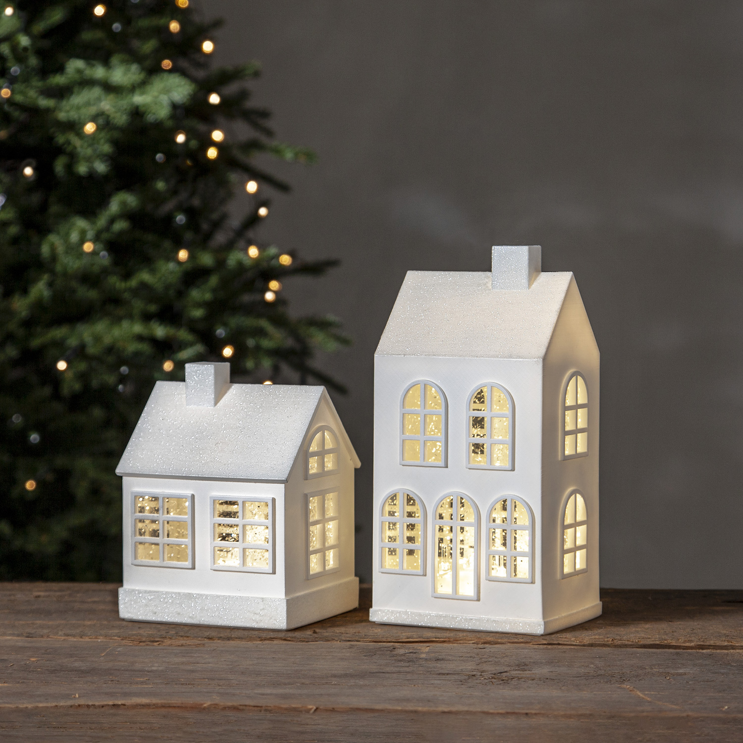 LED Haus - Wasserlaterne - 3 warmweiße LED - glitzernd - H: 15,5cm - Timer - Batteriebetrieb - weiß