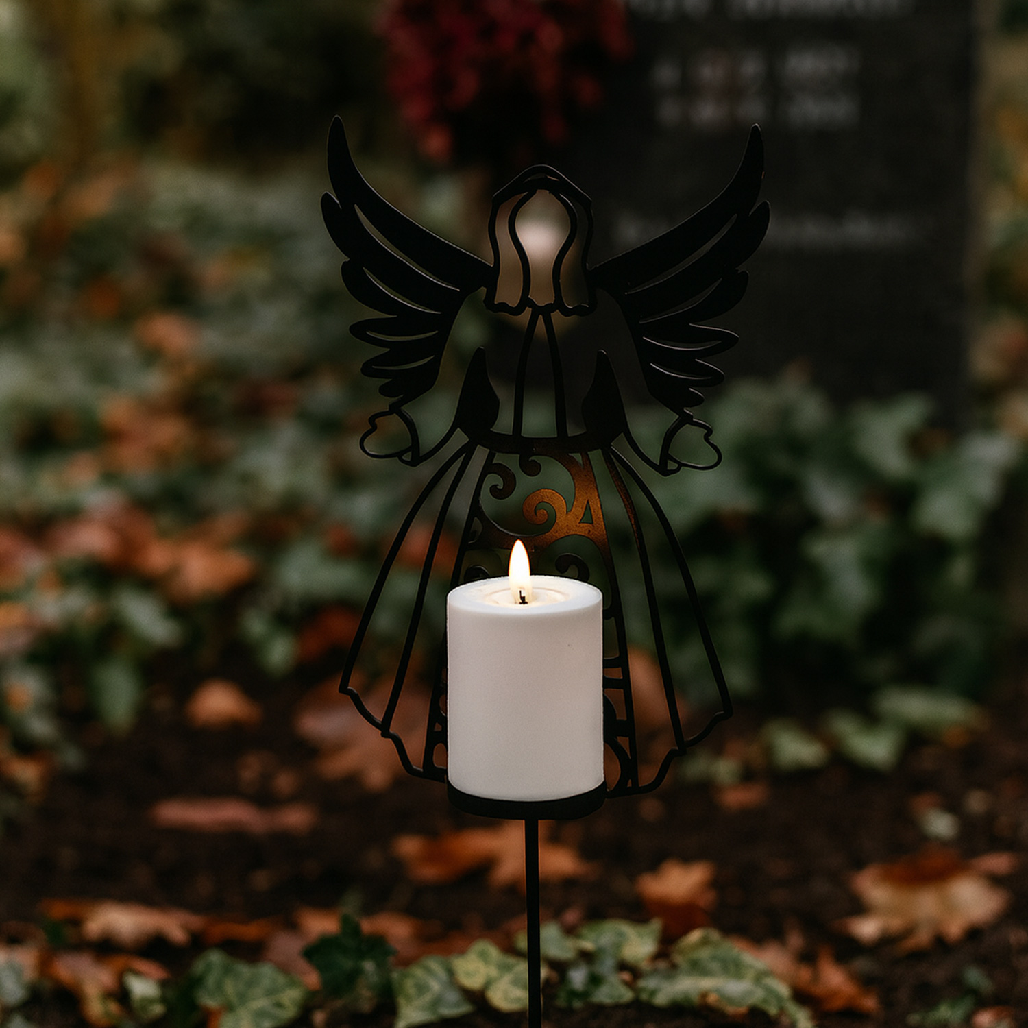 LED Grablicht Engel mit LED Kerze - Gartenfigur - H: 56cm - Timer