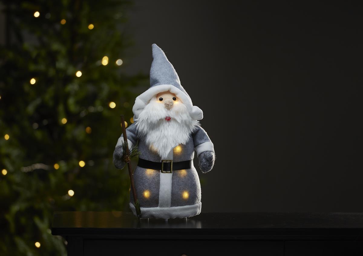 LED Stoff-Figur Weihnachtsmann - graue Mütze & Schal - 8 warmweiße LED - H: 38cm - Batteriebetrieb