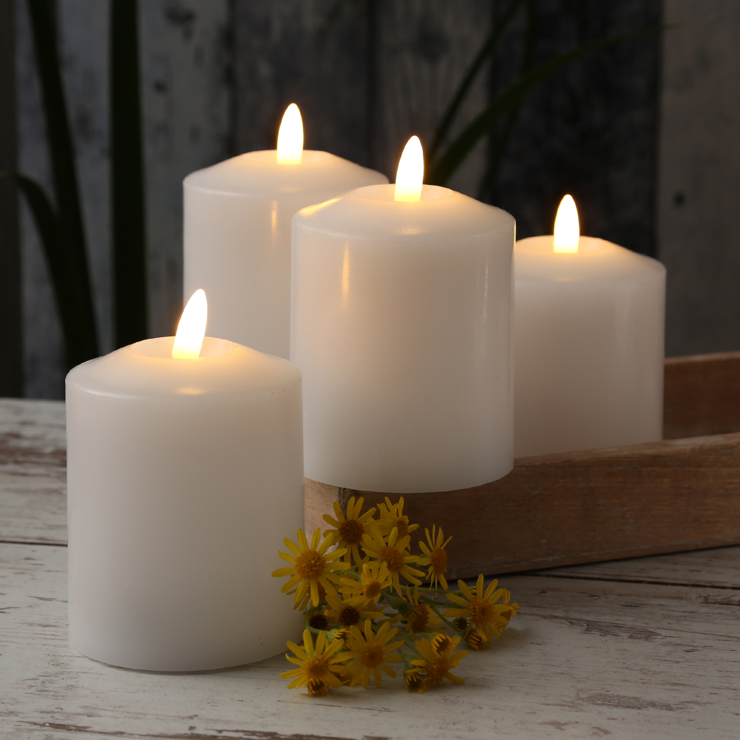 LED Kerzenset - Echtwachs - flackernde 3D Flamme - H: 11,5cm - Fernbedienung - weiß - 4er Set