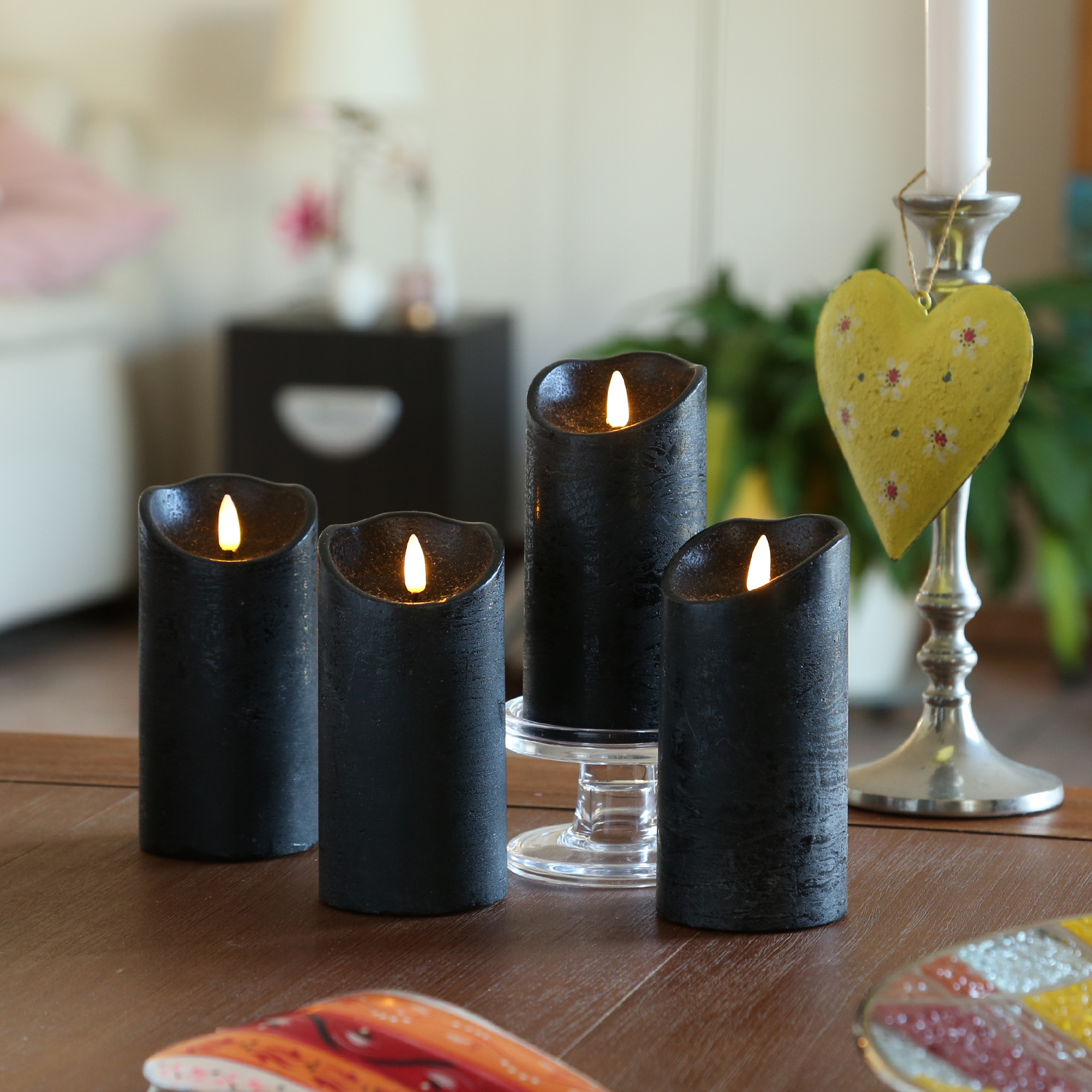 LED Stumpenkerzen RUSTIC - Echtwachs - warmweiße 3D Flamme - H: 15cm - Timer - schwarz - 4er Set