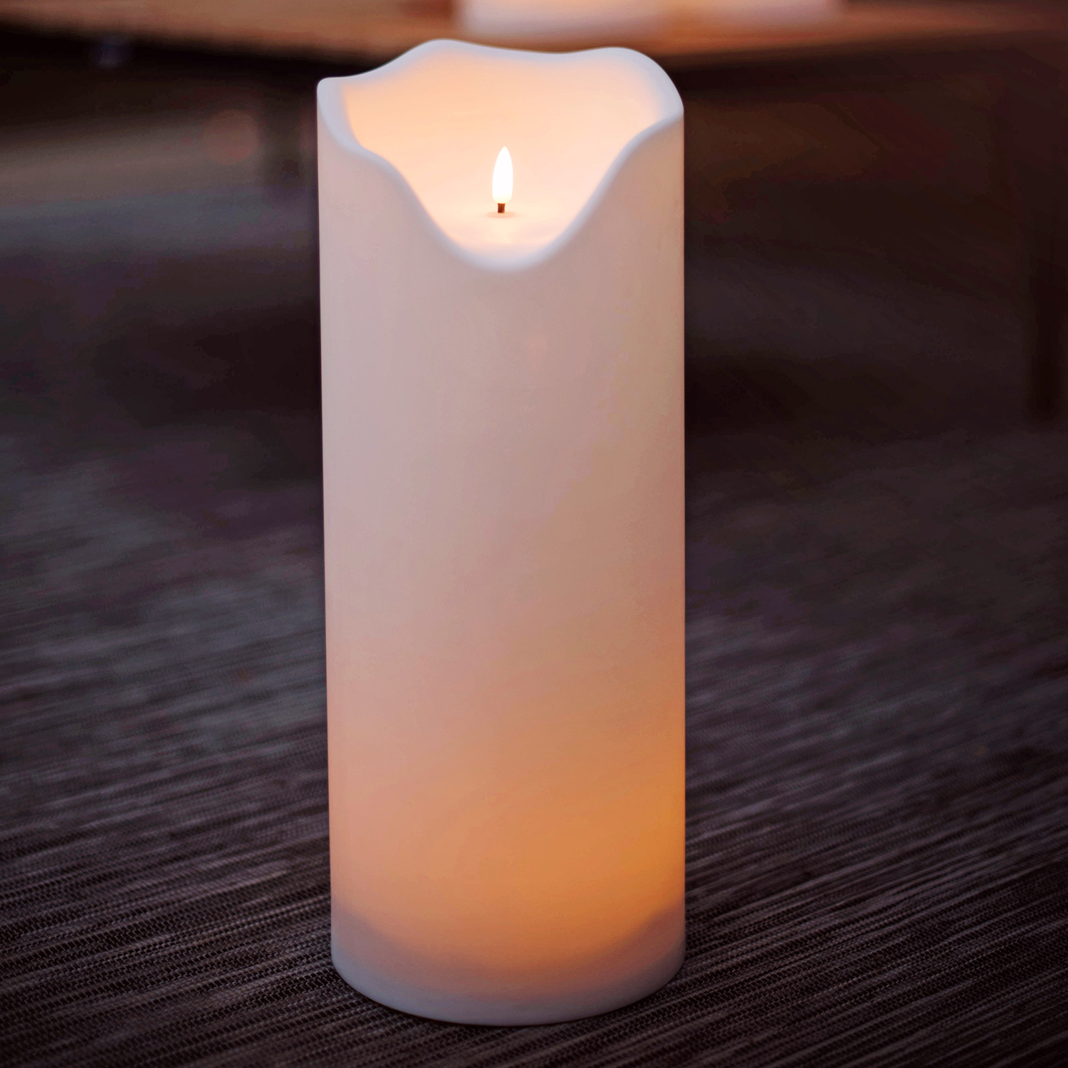 LED XXL Stumpenkerze Flamme - Kunststoff - flackernde 3D Flamme - H: 40cm - Timer - f. Außen - weiß LED XXL Stumpenkerze Flamme - Kunststoff - flackernde 3D Flamme - H: 40cm - Timer - f. Außen - weiß