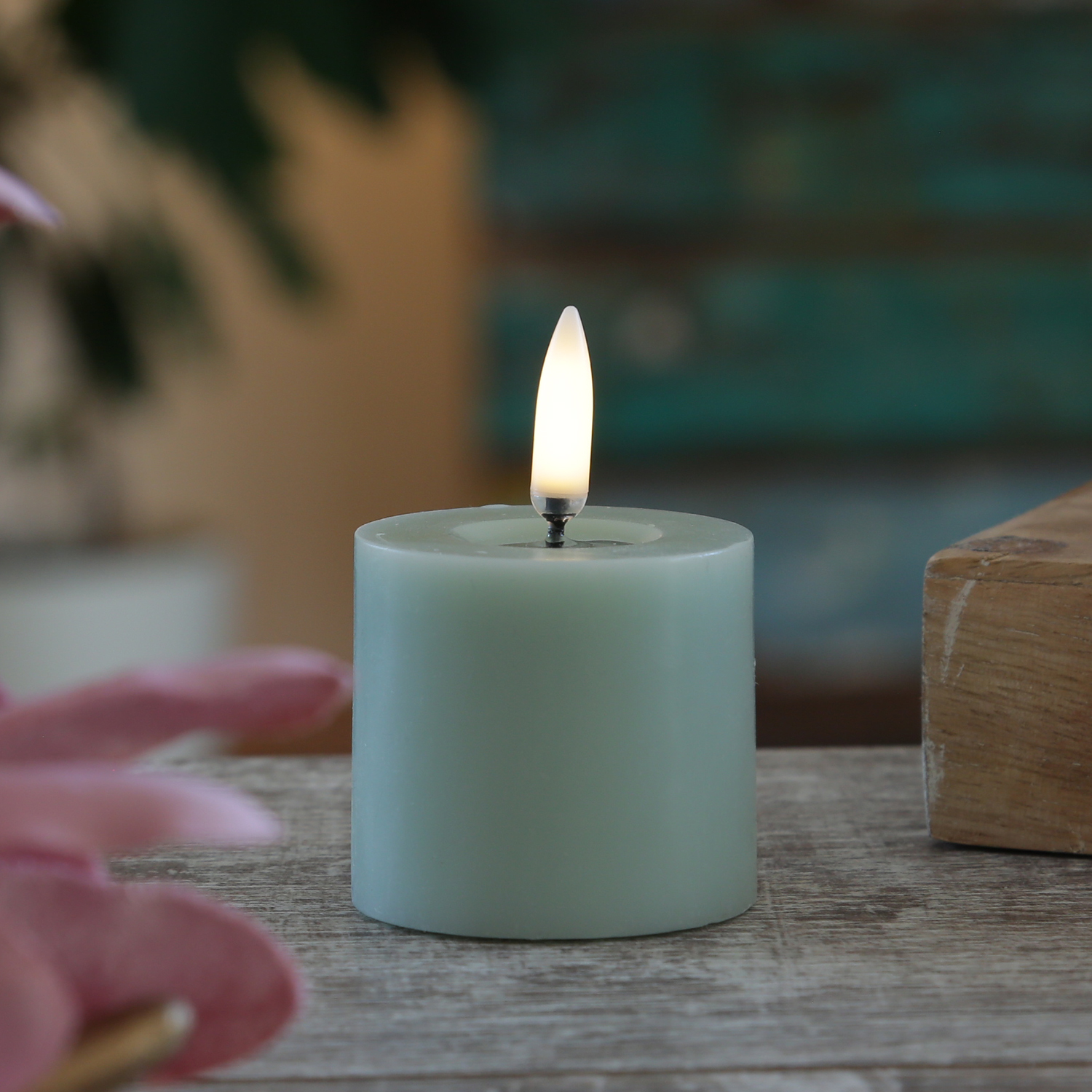 LED Mini Kerze THEA - Echtwachs - 3D Flamme mit Wachsspiegel - D: 5cm - H: 4,5cm - Timer